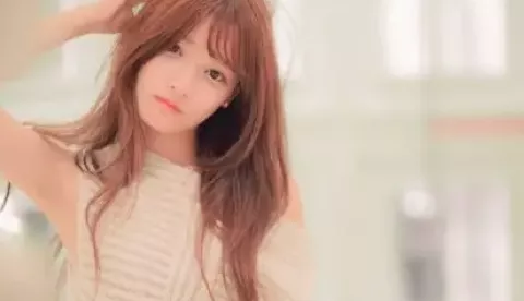 于文文舞台上晕倒